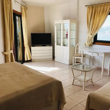 Atlantic Sunset Daire *